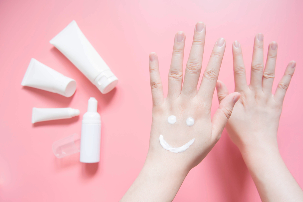 Nos conseils pour prendre soin de ses ongles et de ses mains à la maison